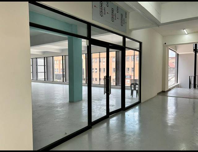 281M² WAREHOUSE TO LET IN WYNBERG